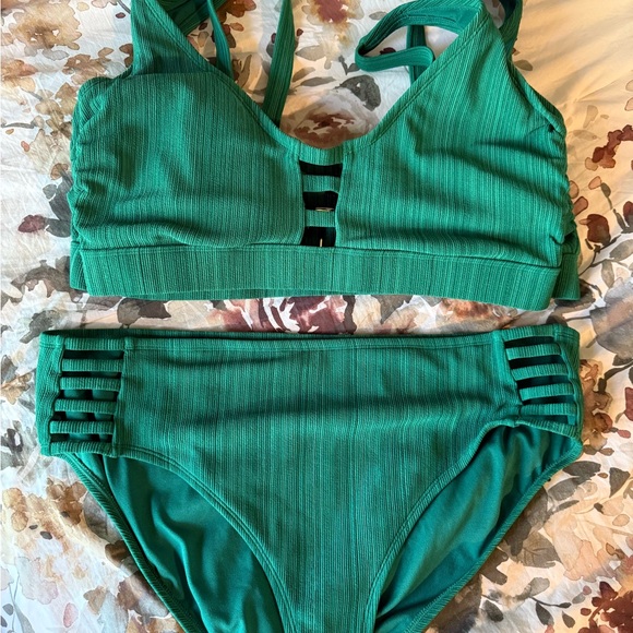 Green Strappy Bikini Set-NWOT - Picture 1 of 1